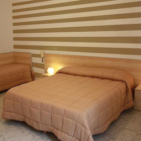 Il Normanno Hotel Mesagne Buitenkant foto